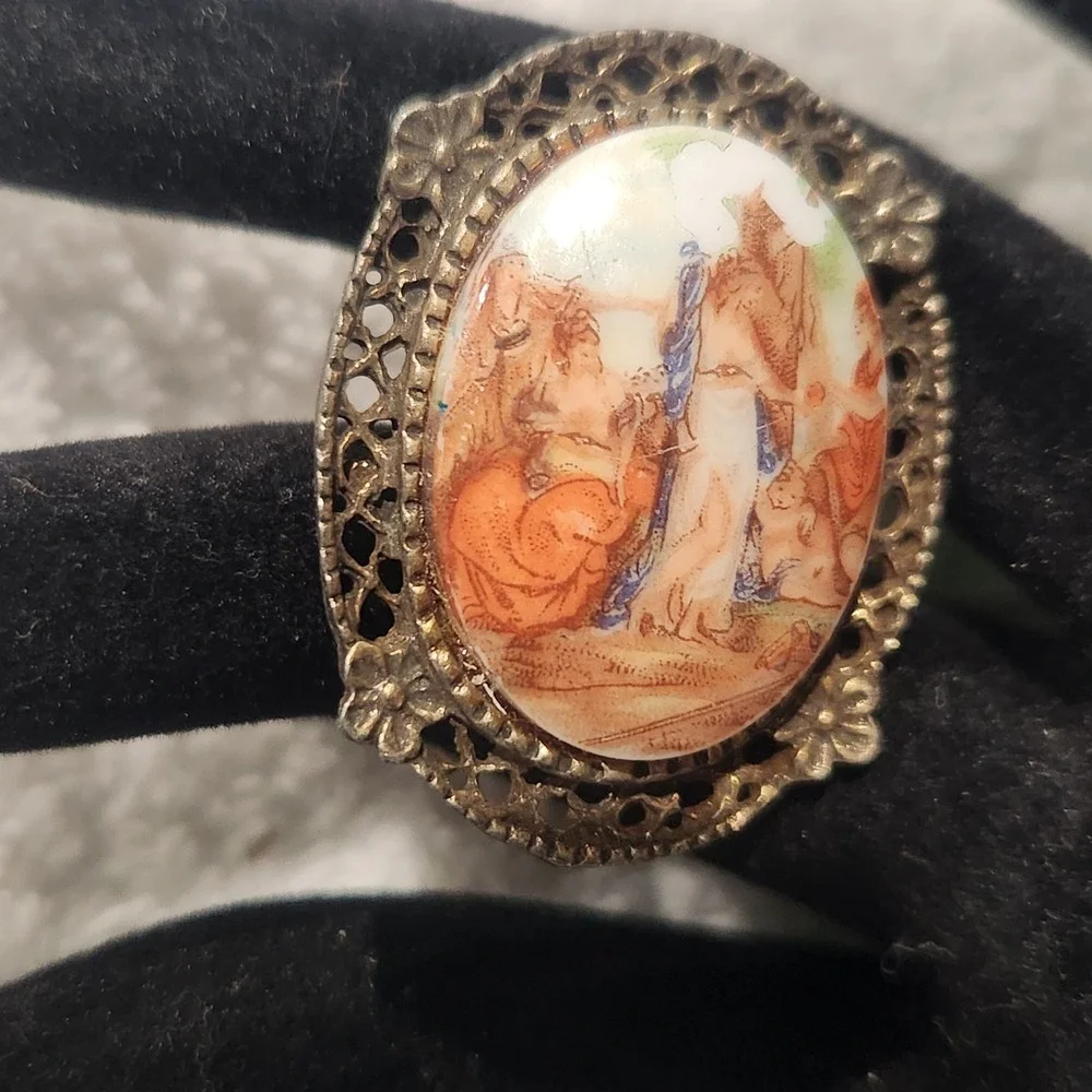 Vintage Gold Tone Filigree Oval Brooch Fragonard Style Romantic Scene Pin